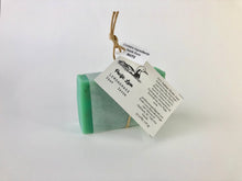 Load image into Gallery viewer, Lemongrass bar soap with poppy seeds label 